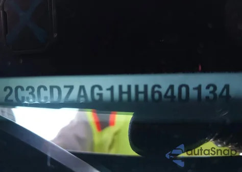 2017 Dodge Challenger Sxt z USA, uszkodzony, nr VIN 2C3CDZAG1HH640134